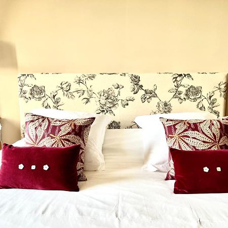 La Girarde Bed & Breakfast Saint-Quentin-de-Caplong Bagian luar foto
